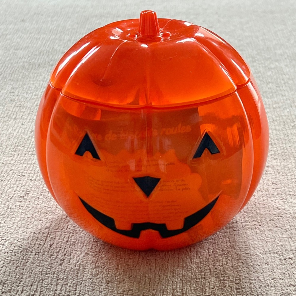 Halloween Cookie Cutter Set 10 Pieces with Jack-O-Lantern Pumpkin Storage Case